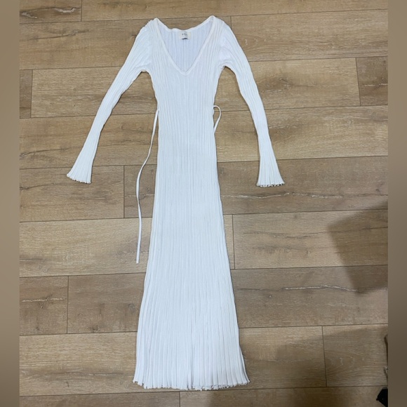 DISSH Ivory Knit Dress - Picture 5 of 7